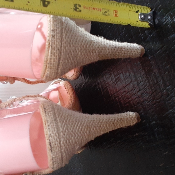 SALVATORE FERRAGAMO HEELS - Picture 8 of 13